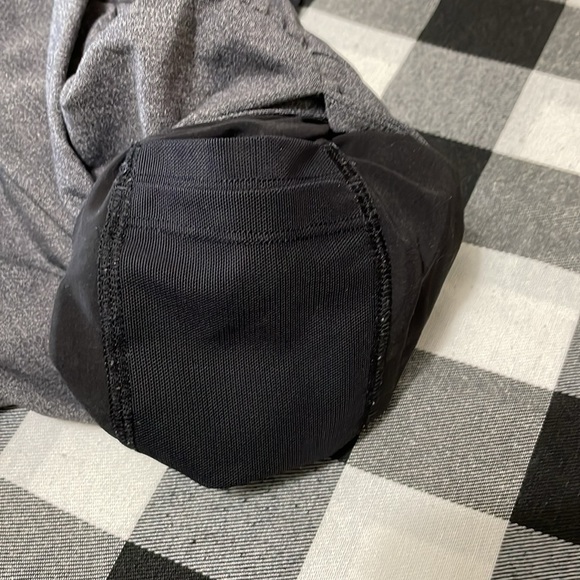 Lululemon On The Fly Pull-On Pant 28" Joggers Heathered Grey Black Sz 10 Stretch - Picture 12 of 16